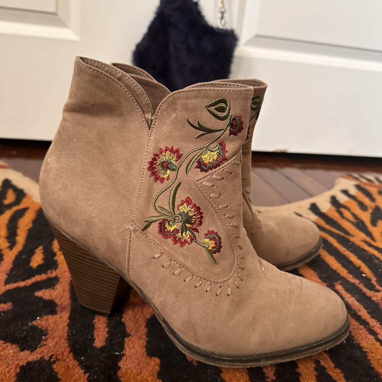 Embroidered Flower Suede Ankle Boots 70s style