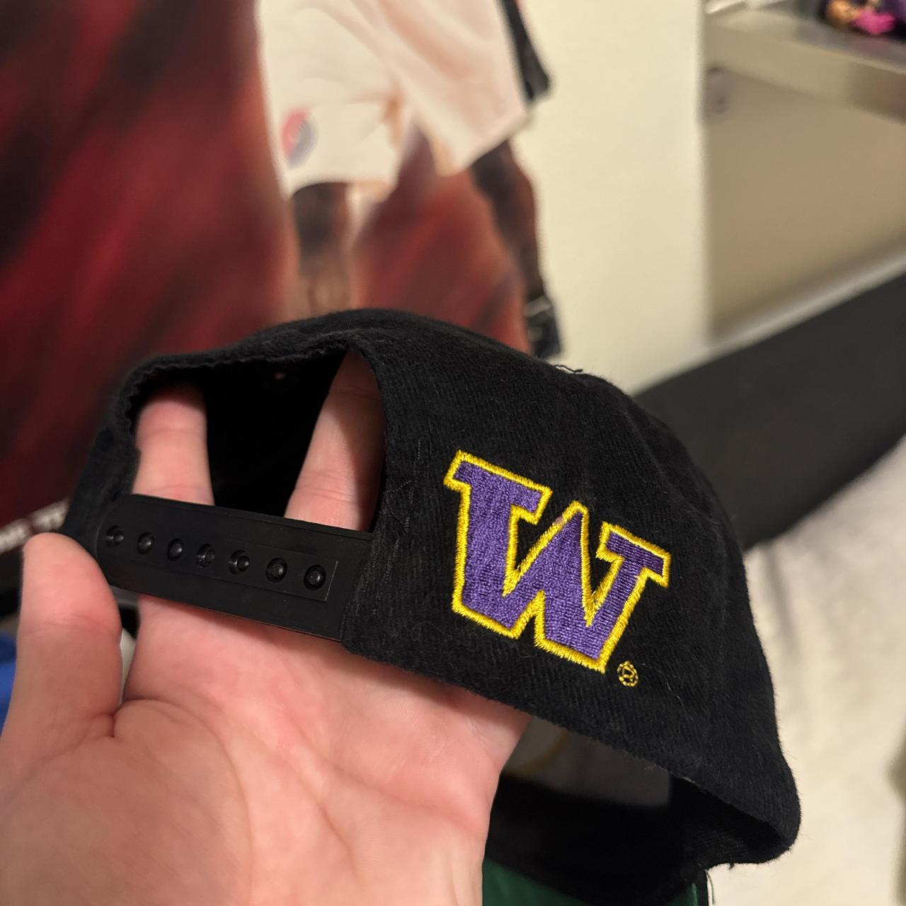 Men's Hat - Black – UW SnapBack! Solid condition.… - image 3