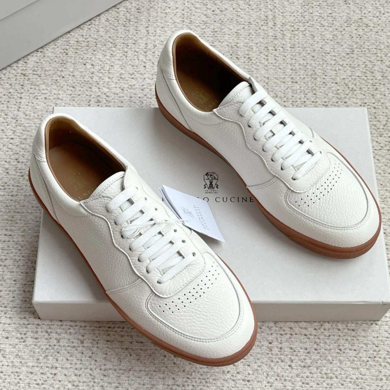 Men's white casual shoes, size 9.5 - Depop