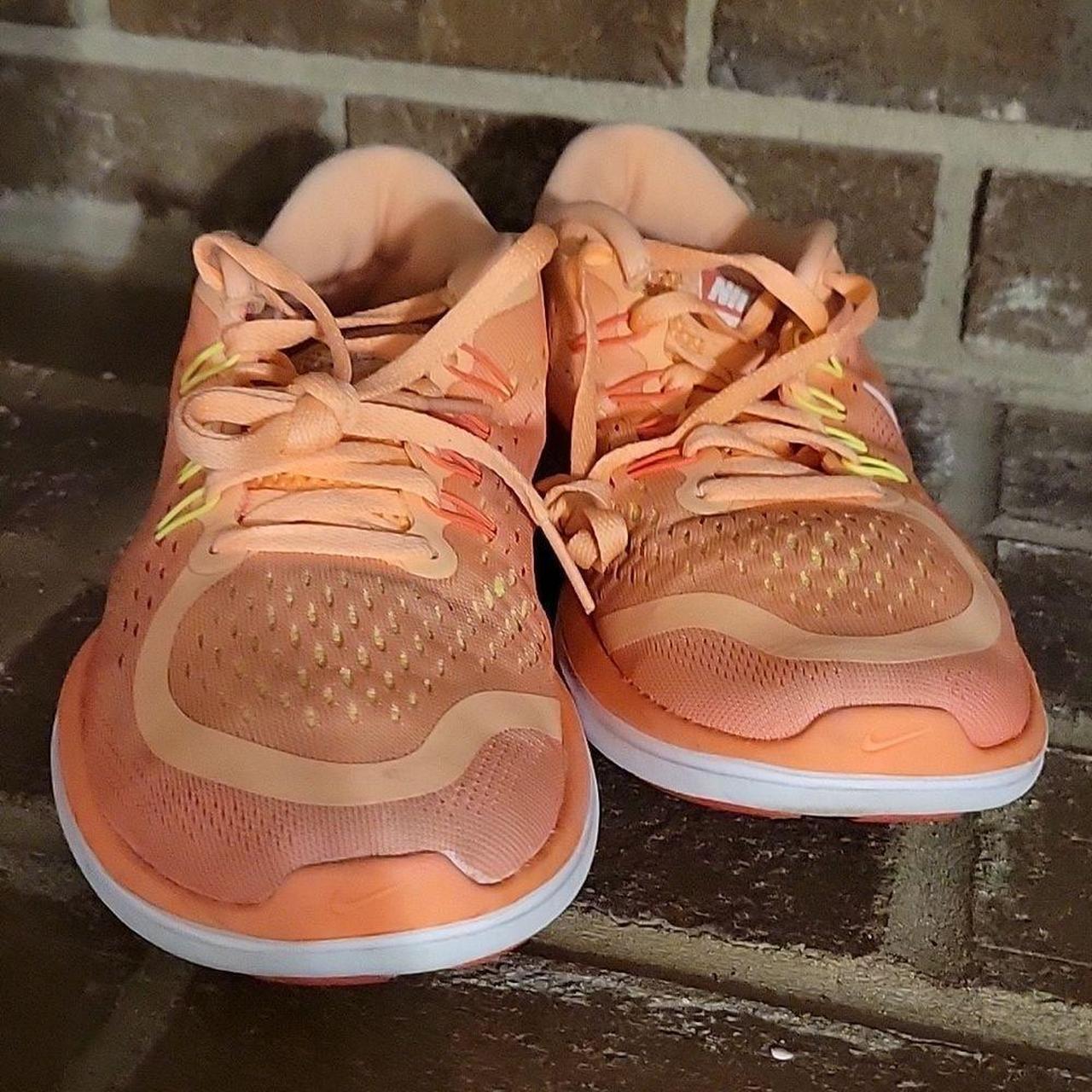 Nike flex run orange best sale