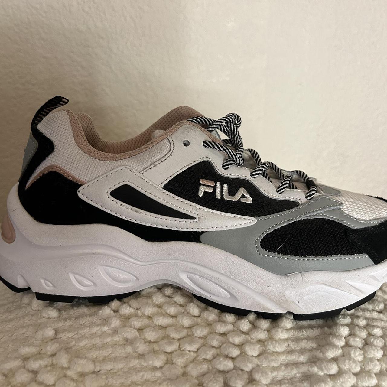 fila tennis shoes
