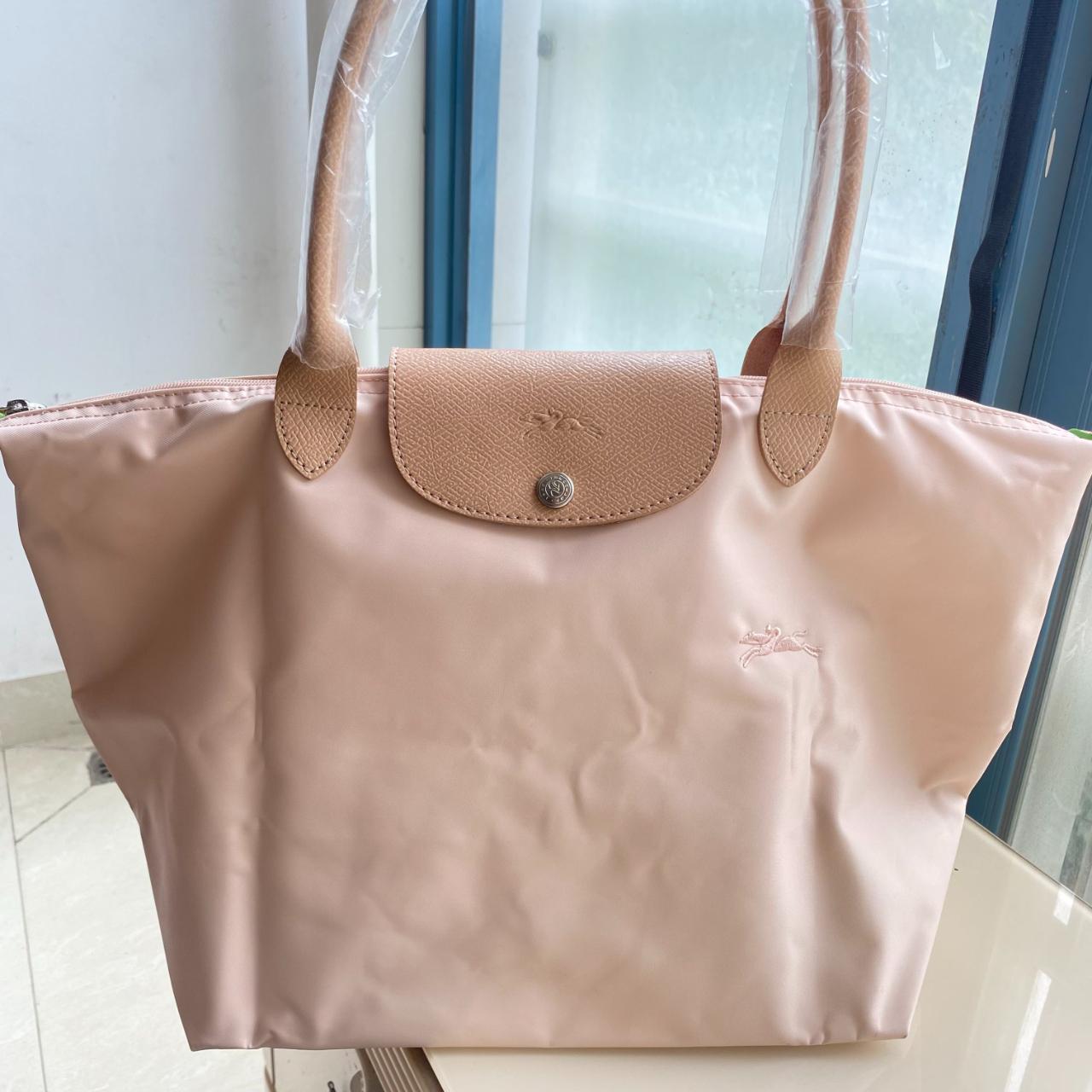 item listed by priscovitta