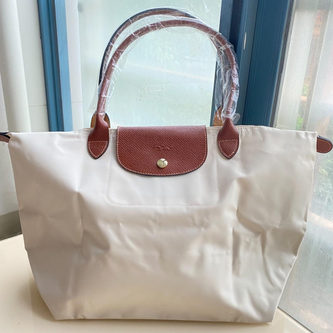 item listed by priscovitta