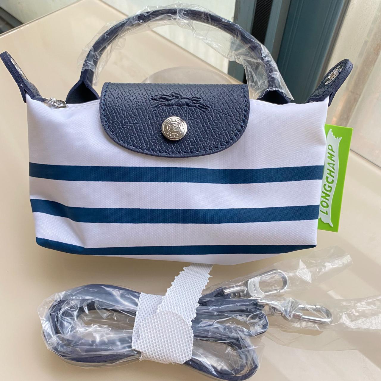 item listed by priscovitta