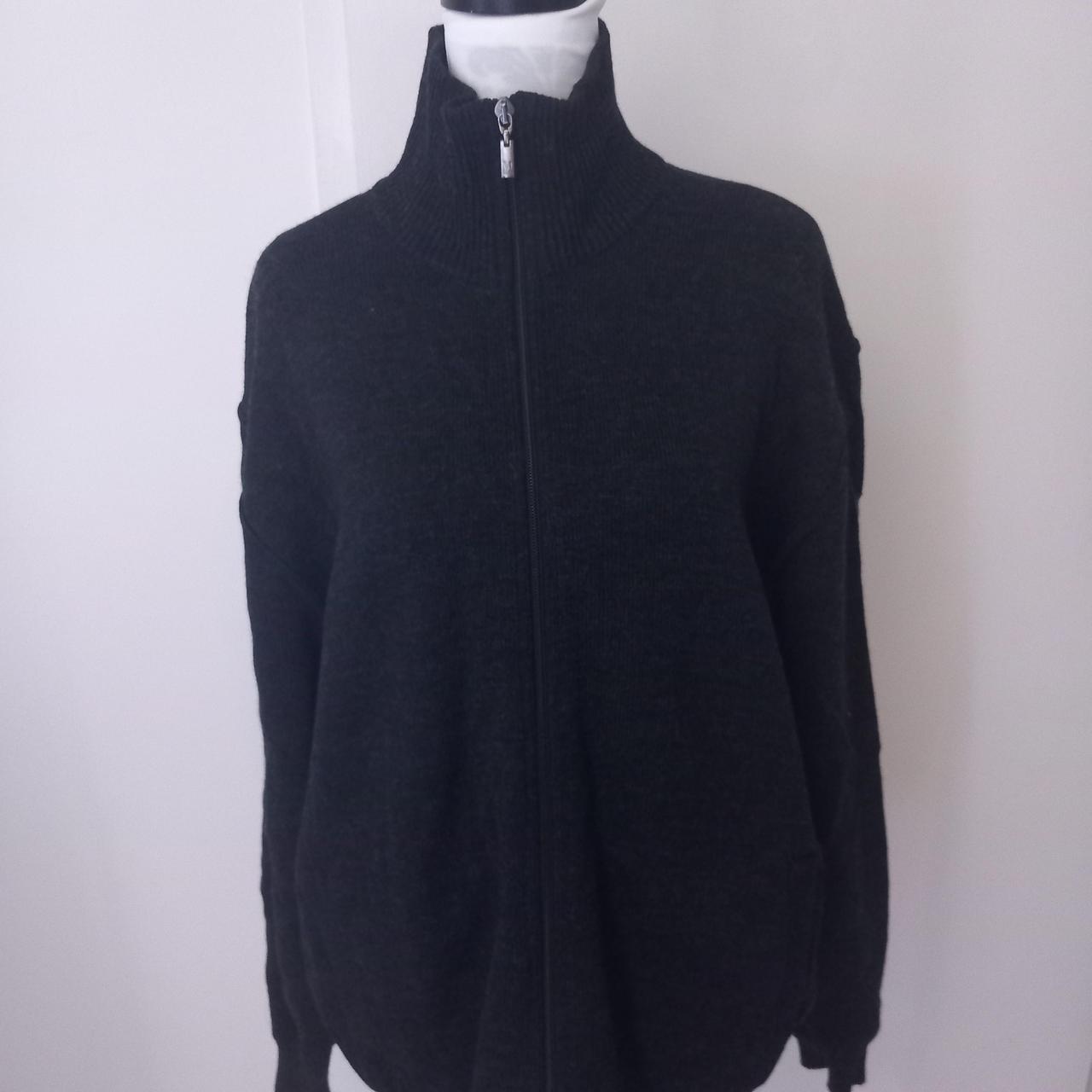 item listed by daisy_burns