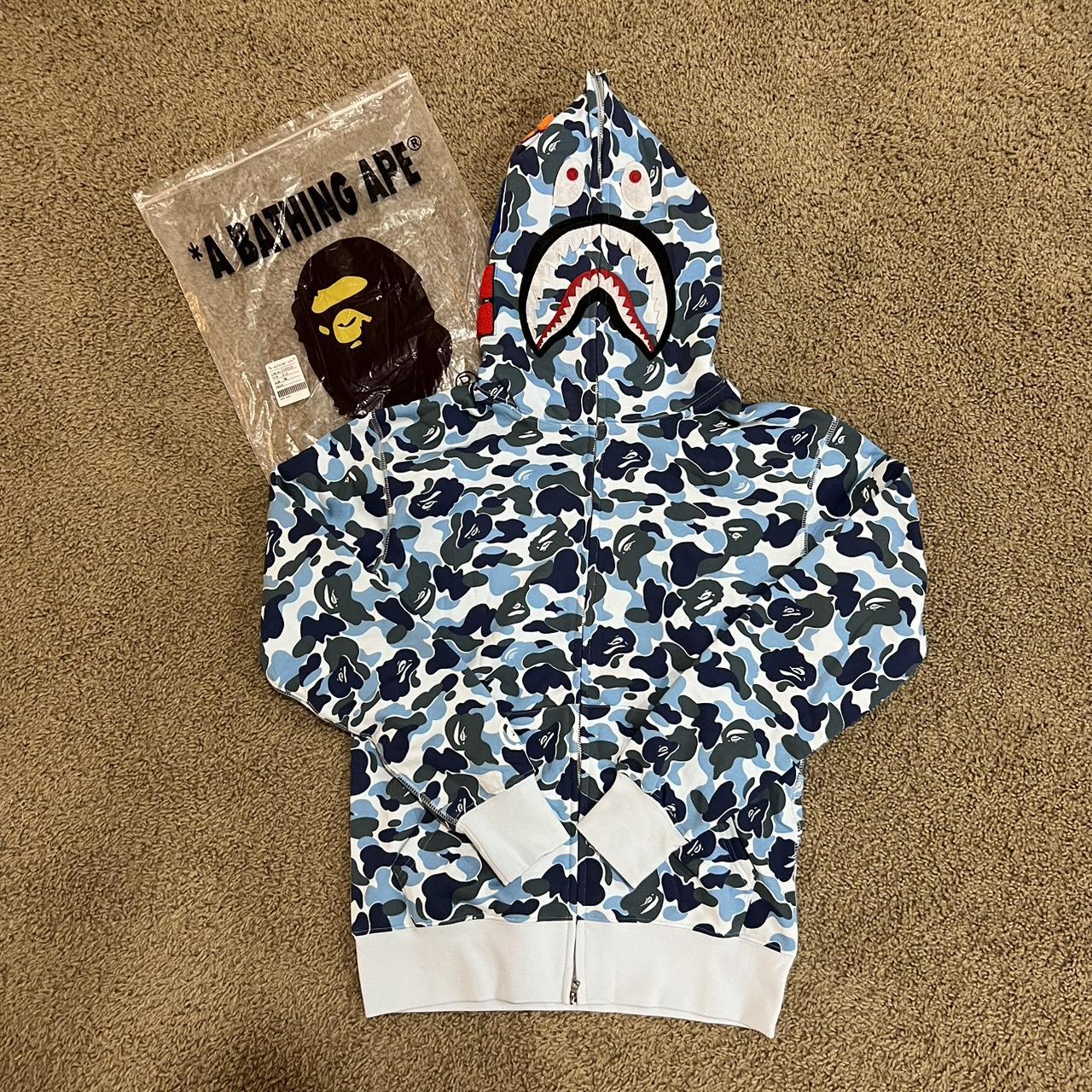 Bape popular hoodie medium