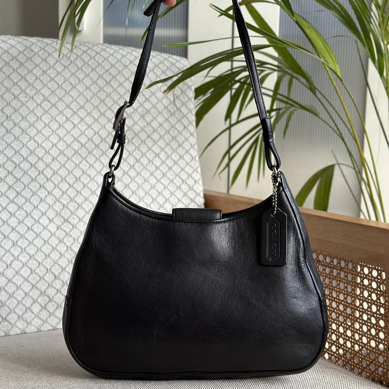 item listed by inbetween_