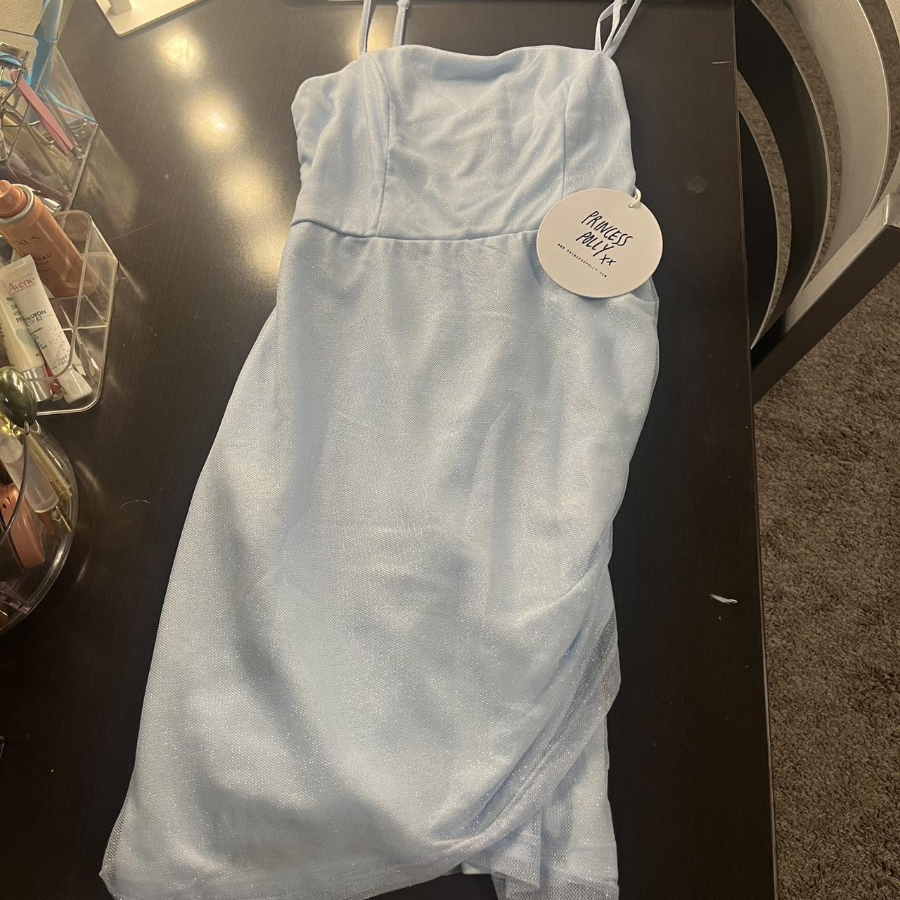 item listed by brookeholmes12