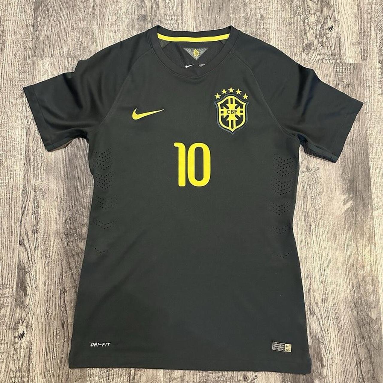 2002 World Cup Nike　M　ブラジル代表記念T Brazil Jersey World Cup 2002 Teamsigniert COA Football Nike