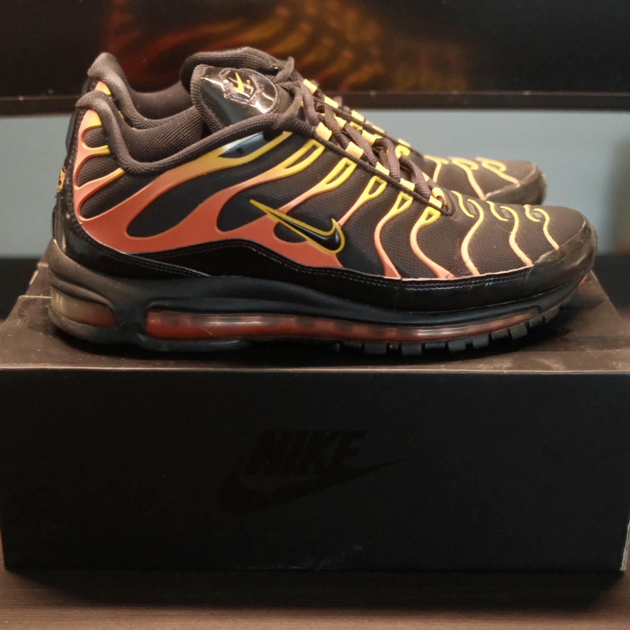 nike air max plus shock orange