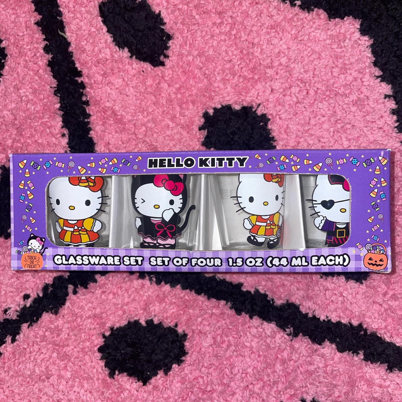 Hello Kitty Halloween Shot glasses (4) and Trick or Treat sign online