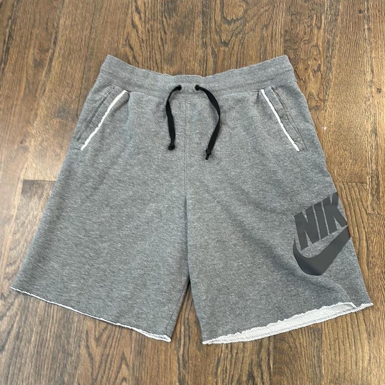 sweatshorts men's nike