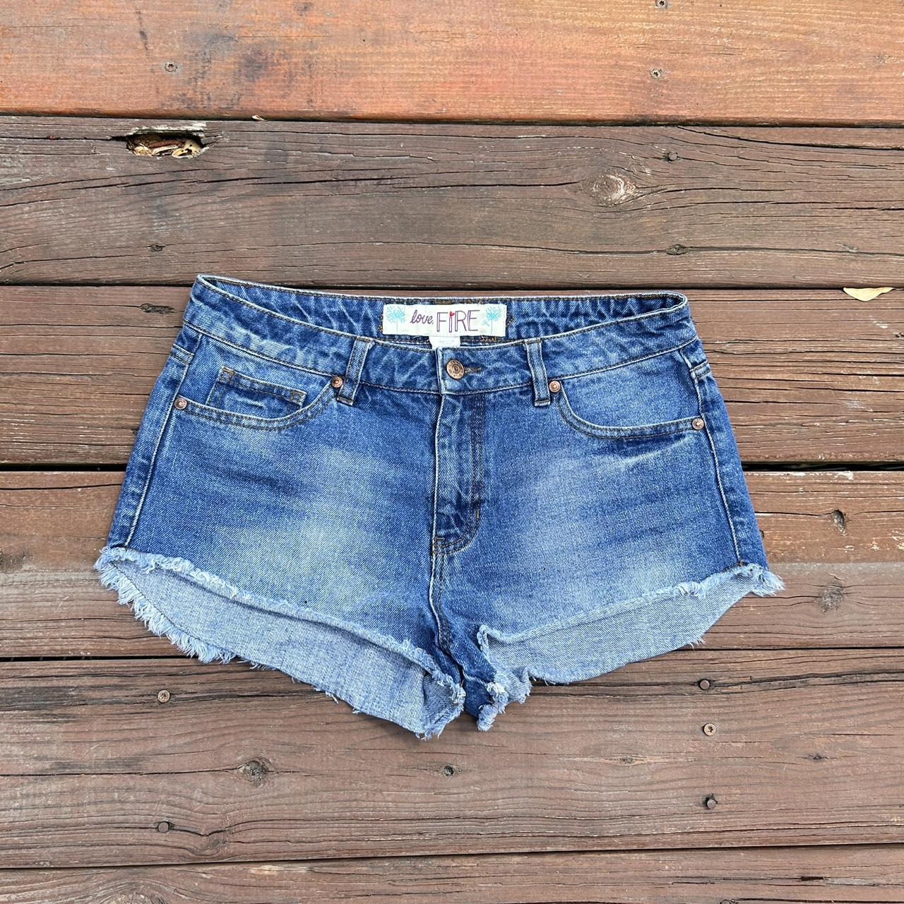 item listed by calebs_mens_vintage