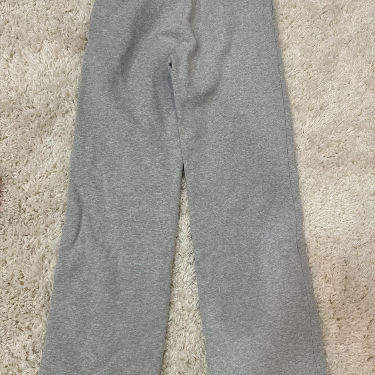 wide open leg aritzia sweats - Depop