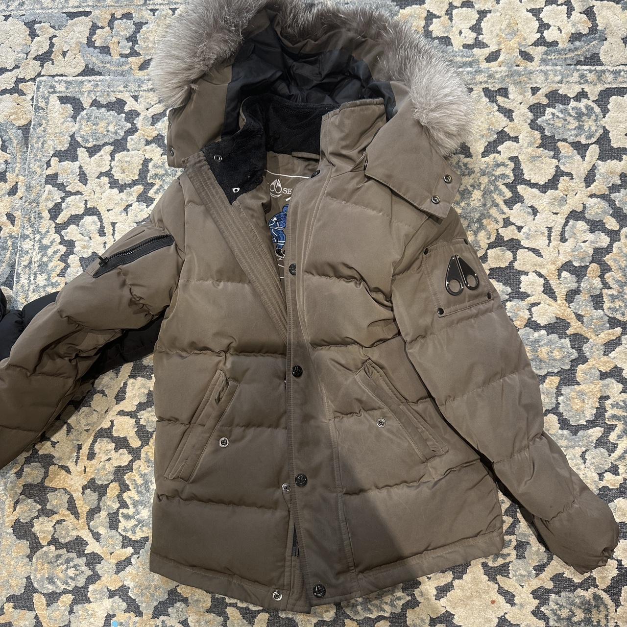 Moose knuckles jacket fits kid aged 4 9