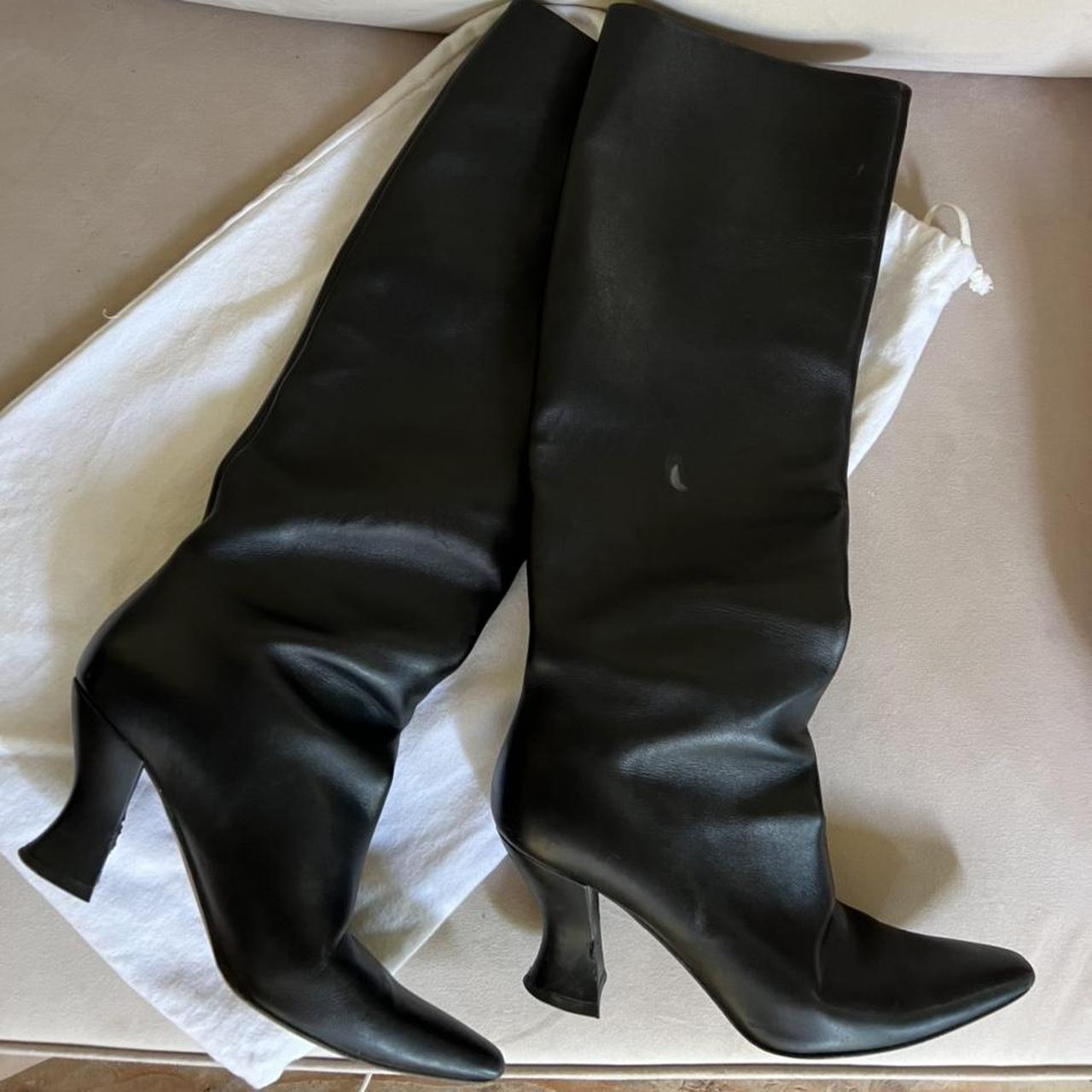 Bottega Veneta Women's Black Boots (2)