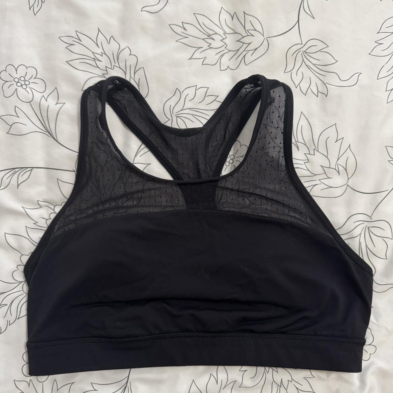 item listed by nikikhosh