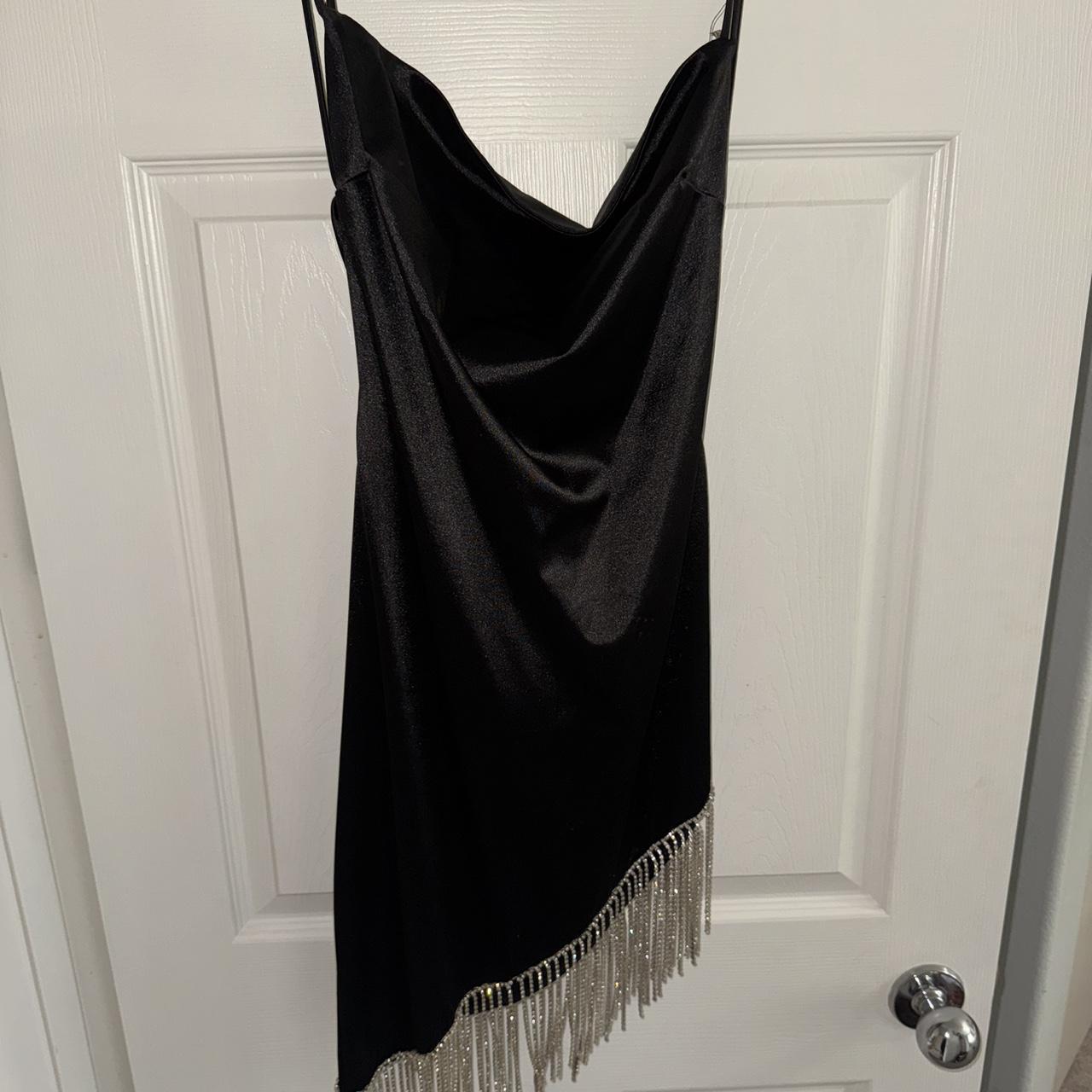 item listed by nikikhosh