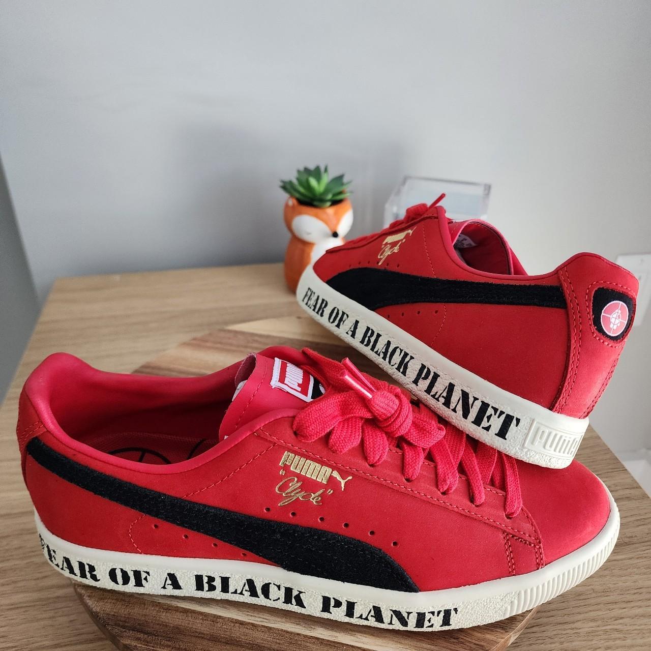 Puma clyde x public enemy best sale