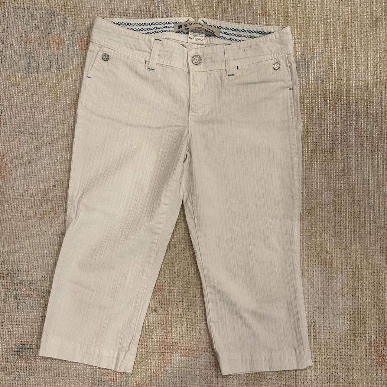 GAP ultra low rise fitted cargo pants Some minor... Depop