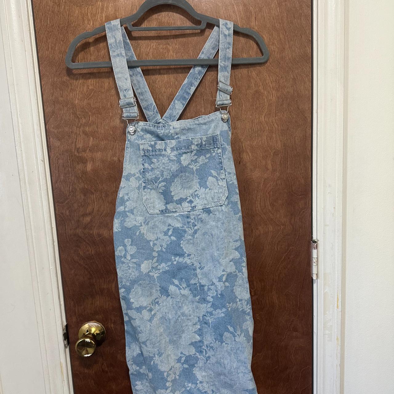 item listed by carly_fogelson