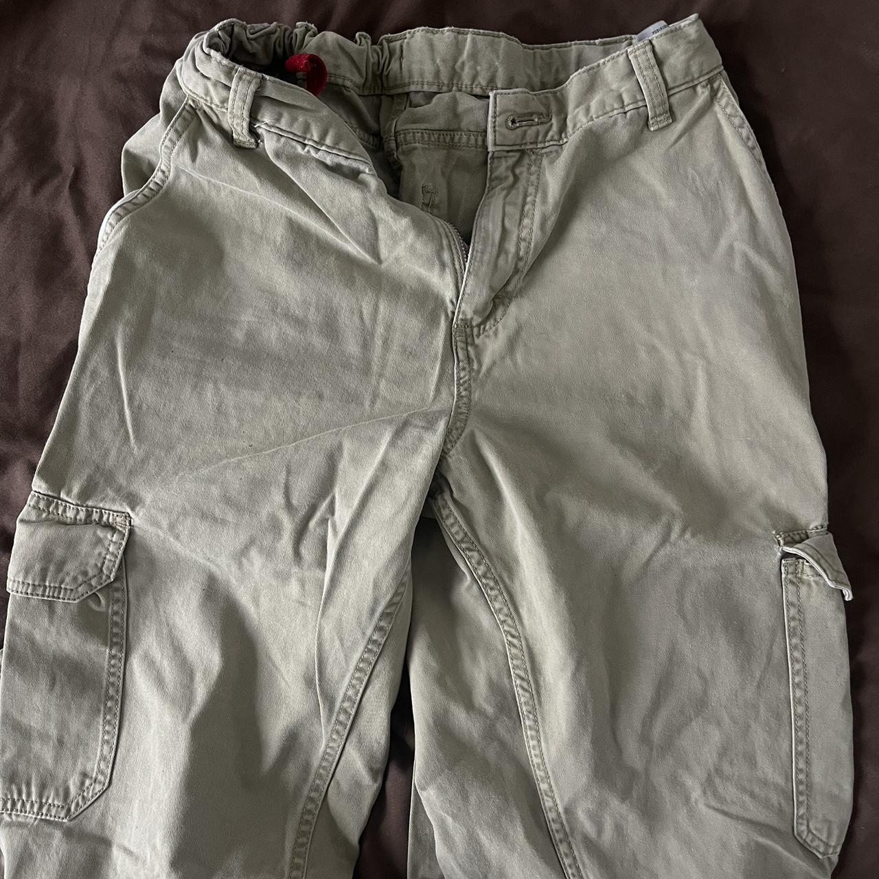 Wrangler Cargo Pants Size 16 Reg (fits men’s... Depop
