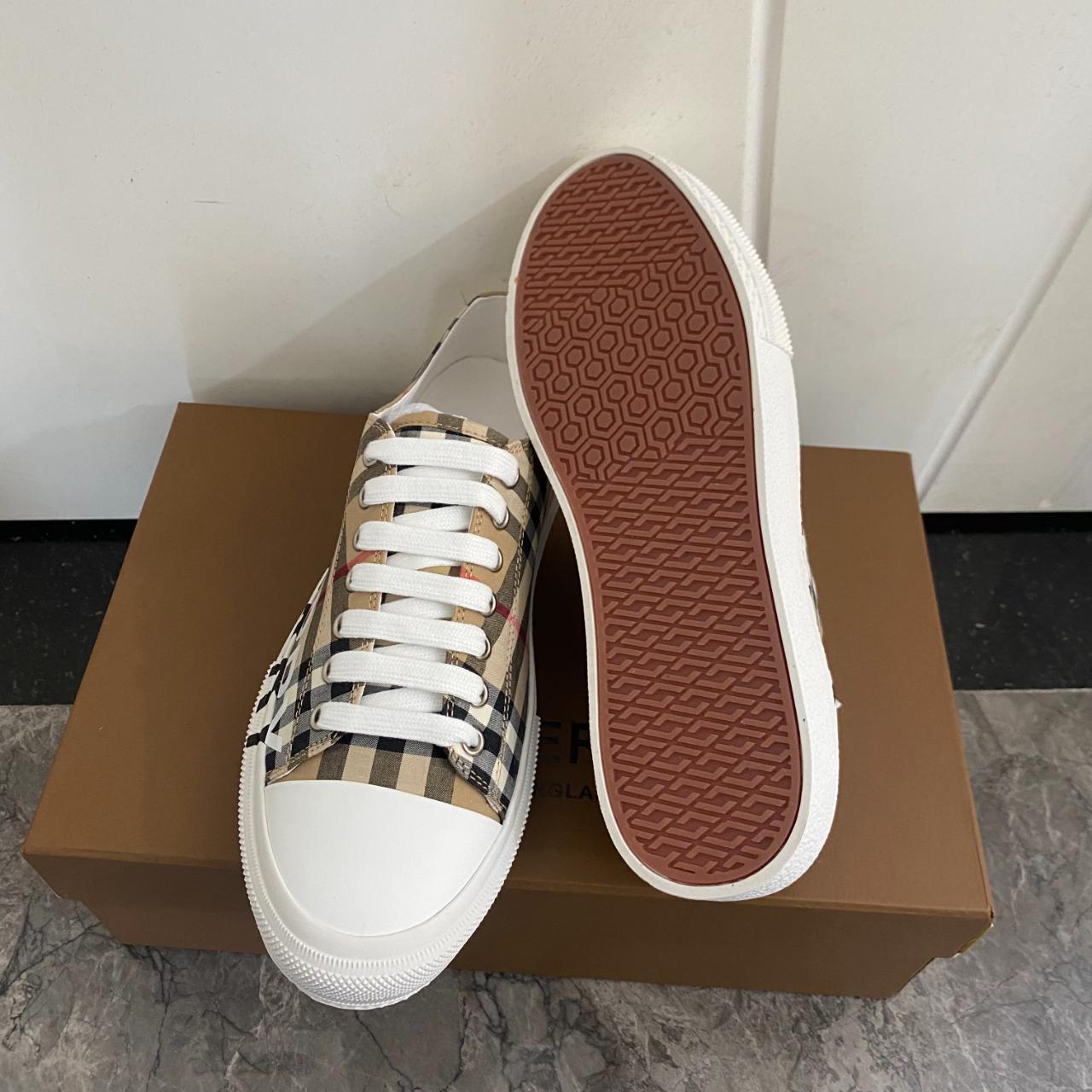 スニーカー Burberry FW25 Embroidered canvas sneakers (8049777 A7026) Burberry Vintage check sneakers for Women - Beige in Qatar