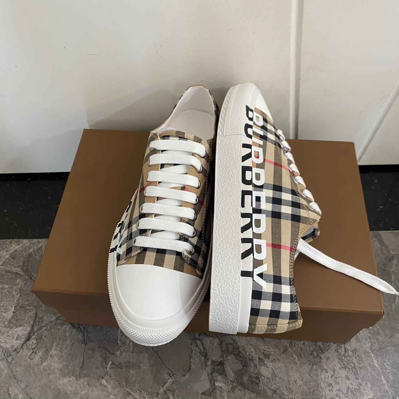スニーカー Burberry Embroidered canvas sneakers Canvas shoes for women US 8.5 EU 39 Burberry check | Depop