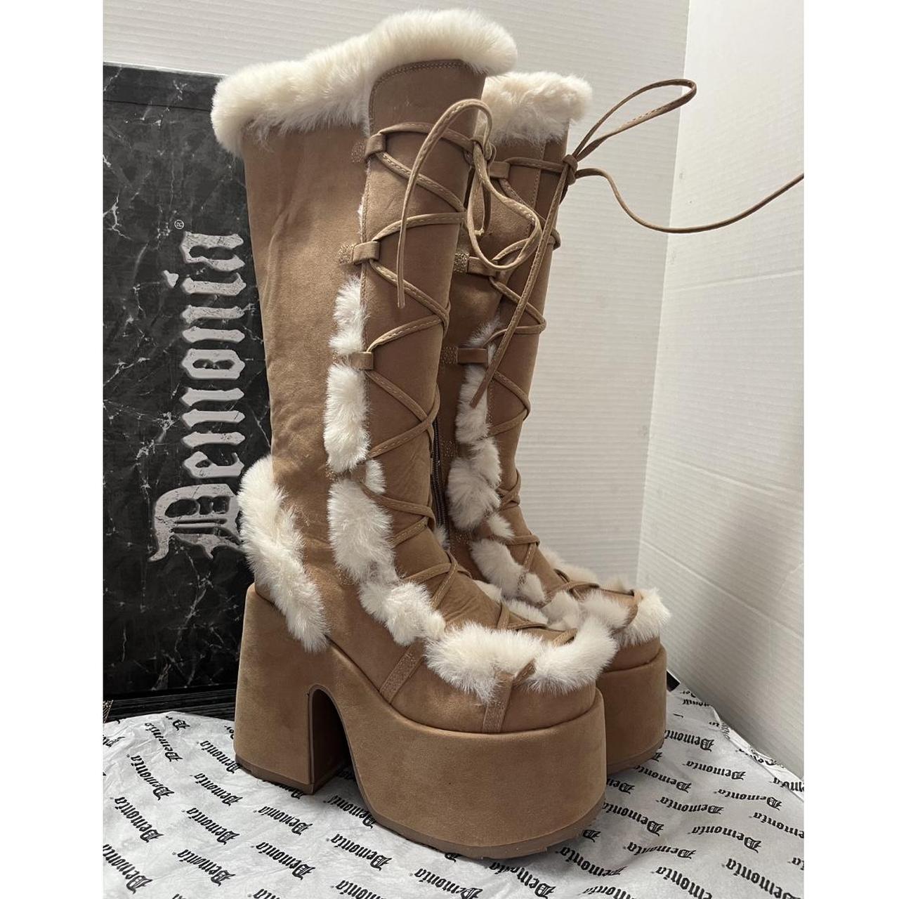 demonia camel tan