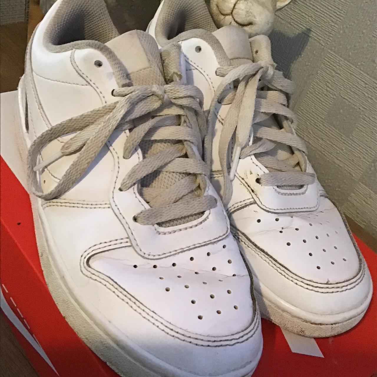 nike court borough jn00