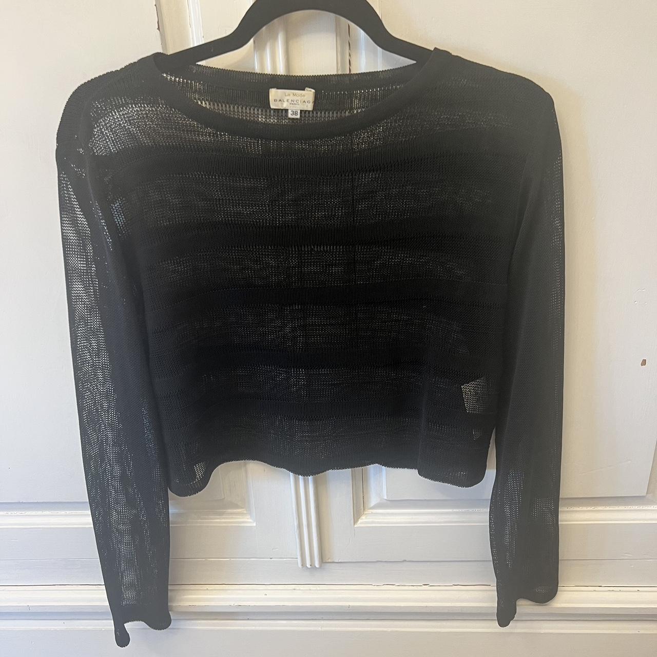 Balenciaga crop top looks Gorg on. Size 10 perfect... - Depop