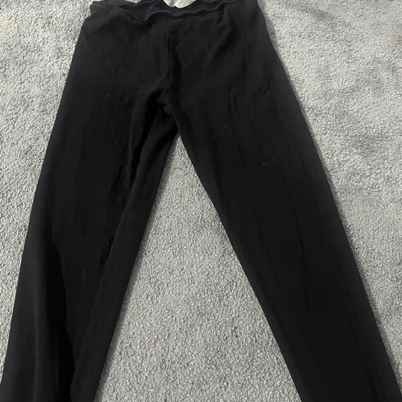 item listed by fitsandstyles