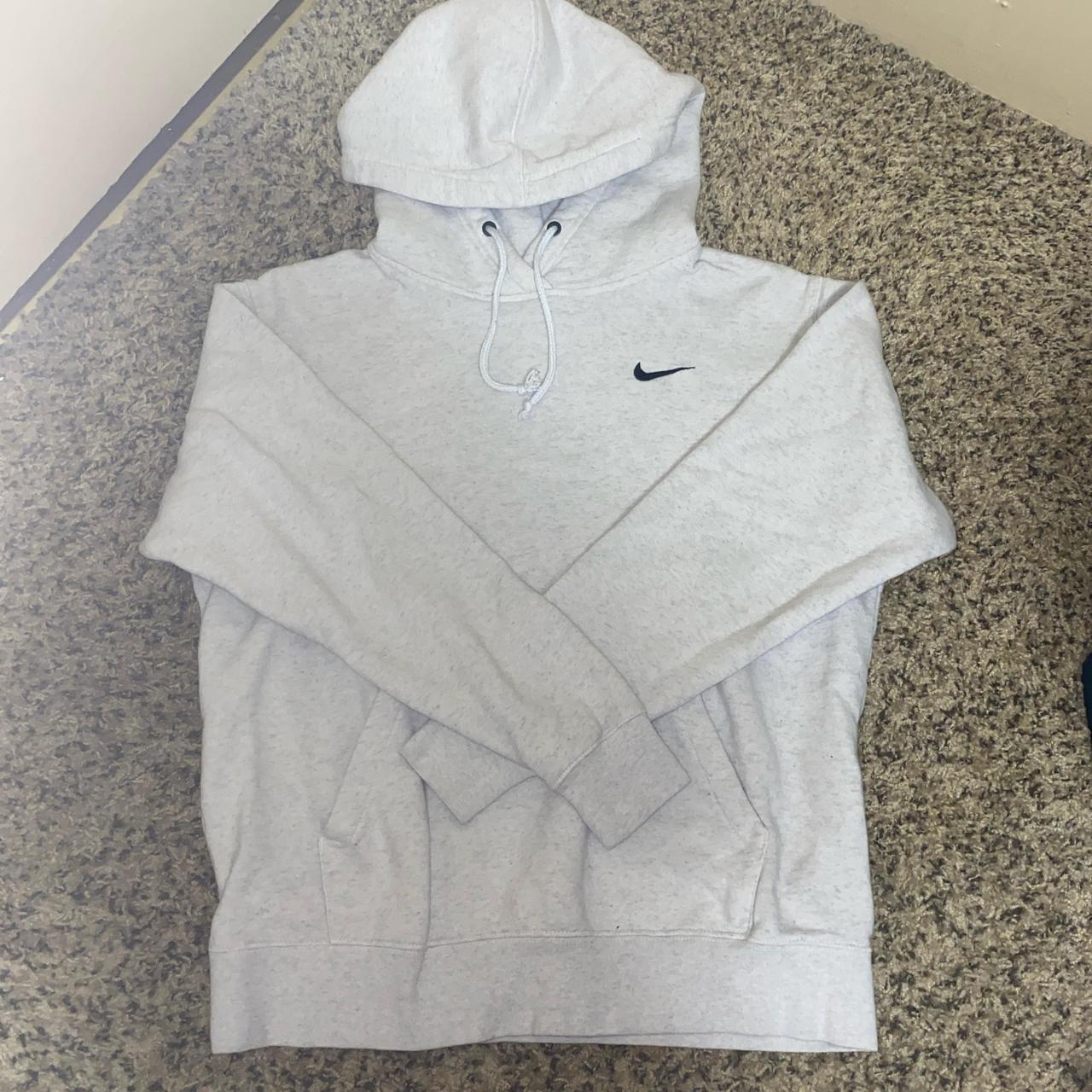 Nike cool grey hoodie Barely worn #nike #hoodie - Depop