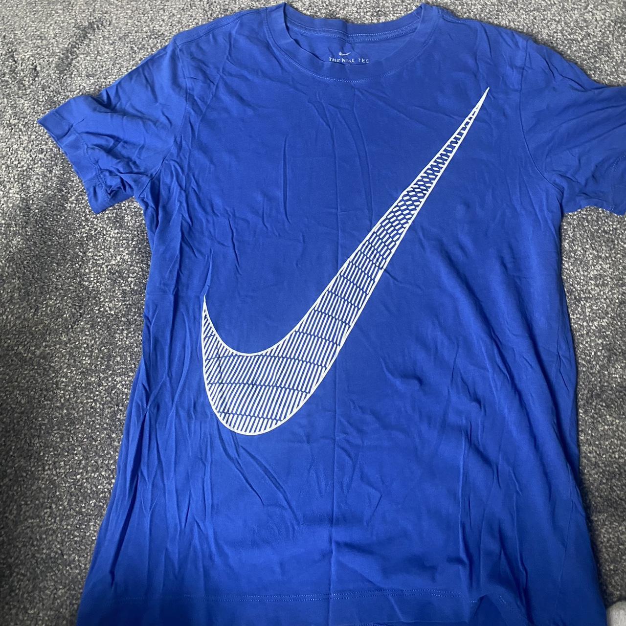 nike big tick t shirt
