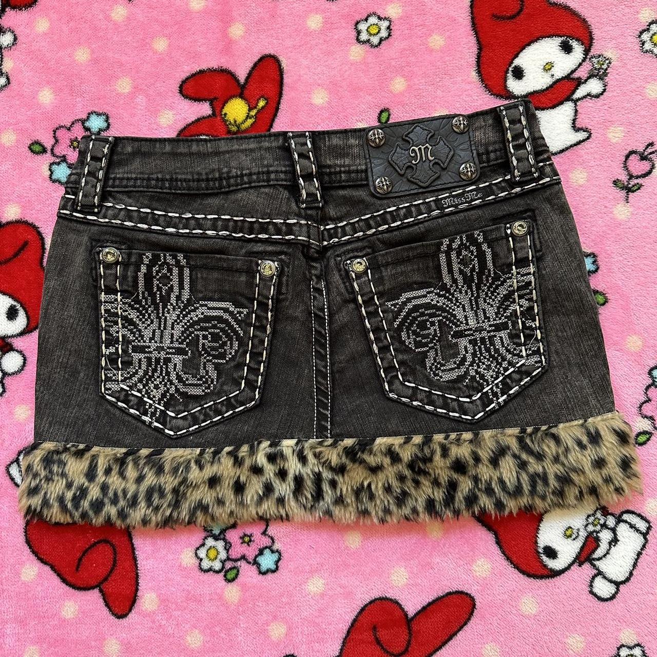 item listed by ivyy2kcloset
