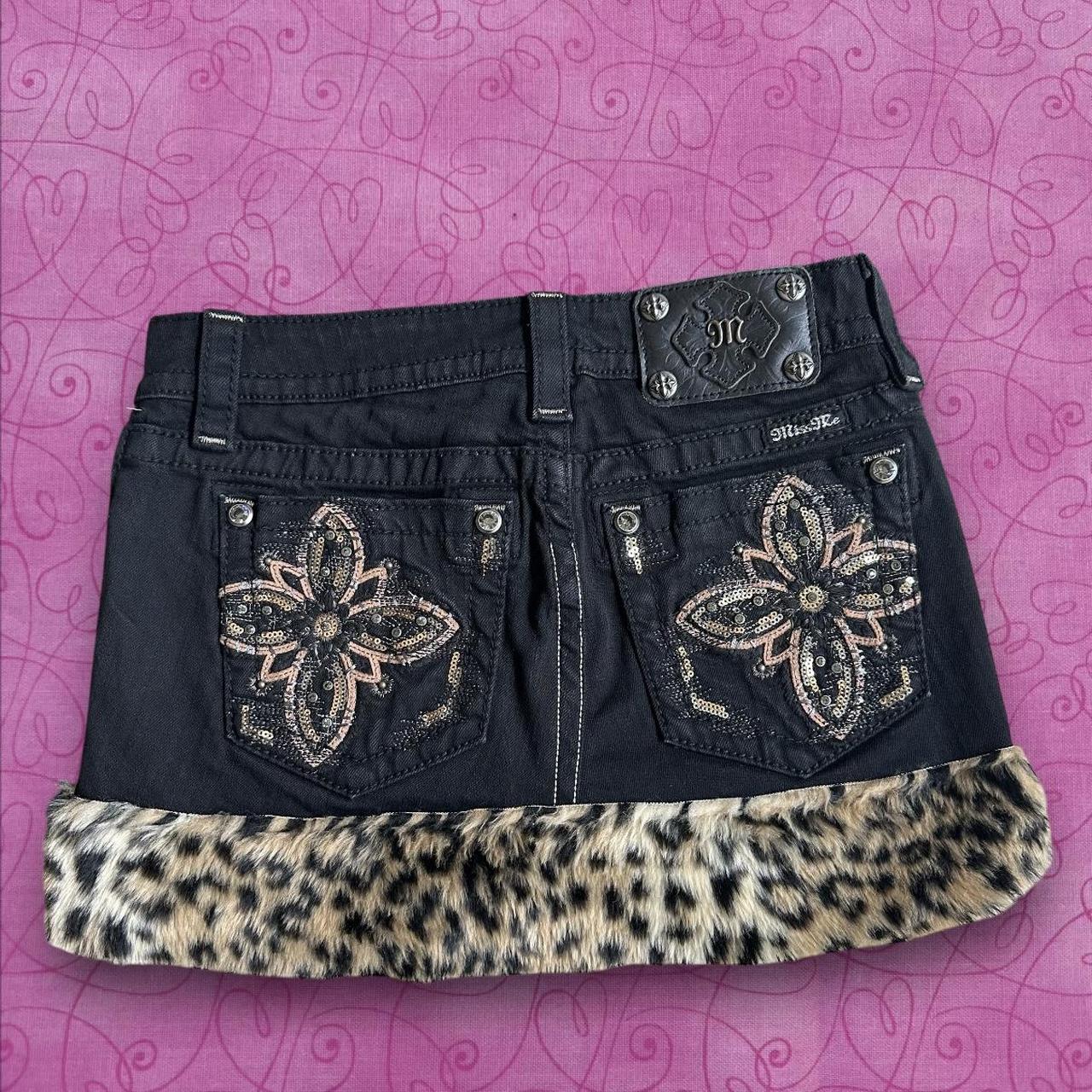 item listed by ivyy2kcloset