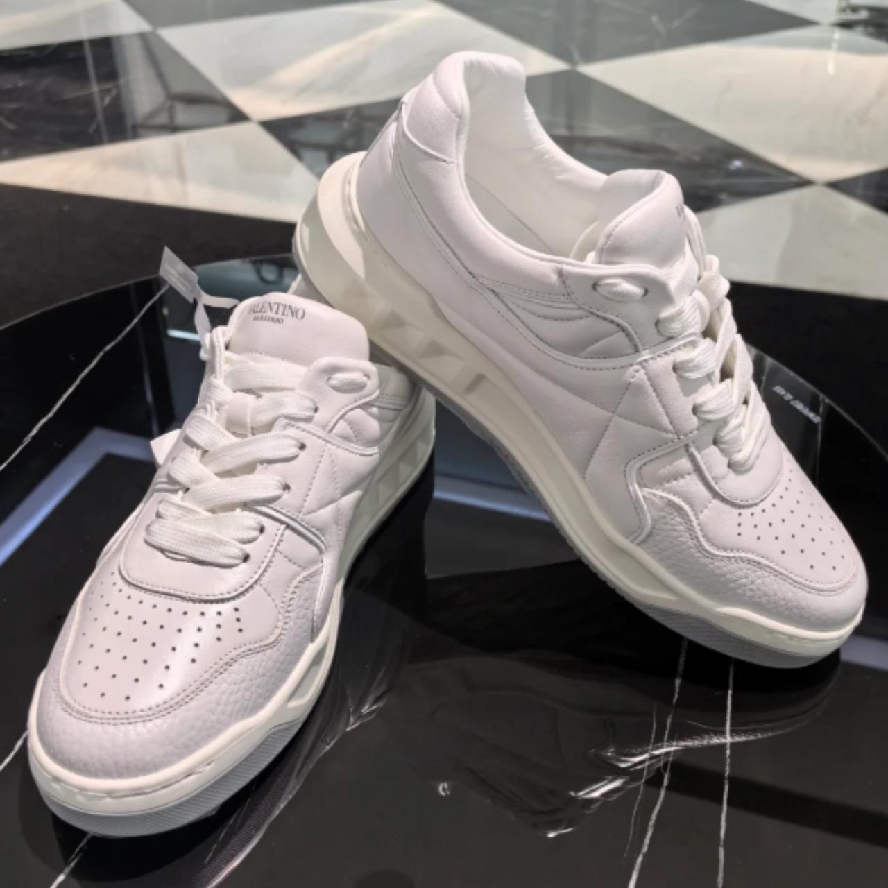 mens green valentino trainers