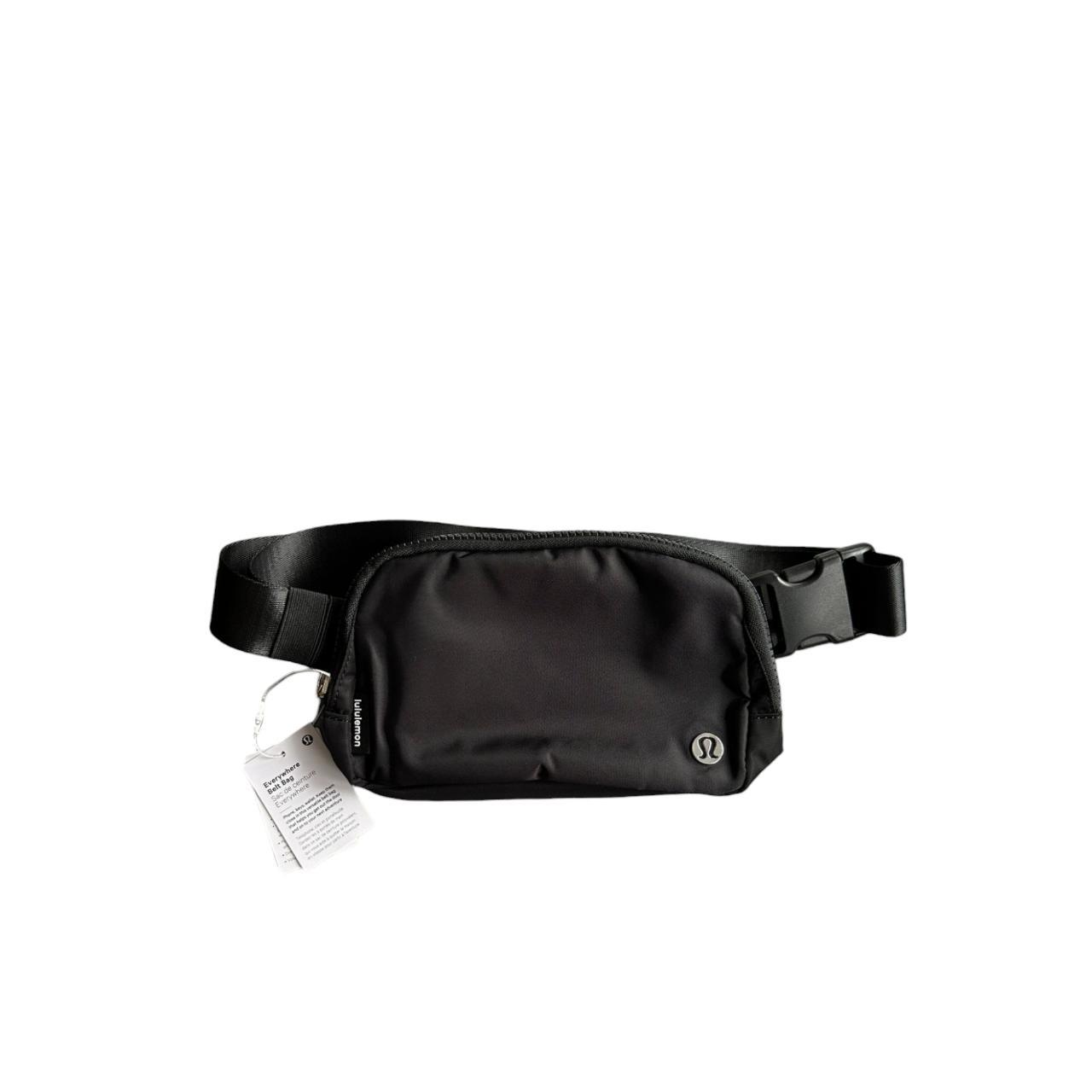 Lululemon Everywhere Belt high quality Bag Black