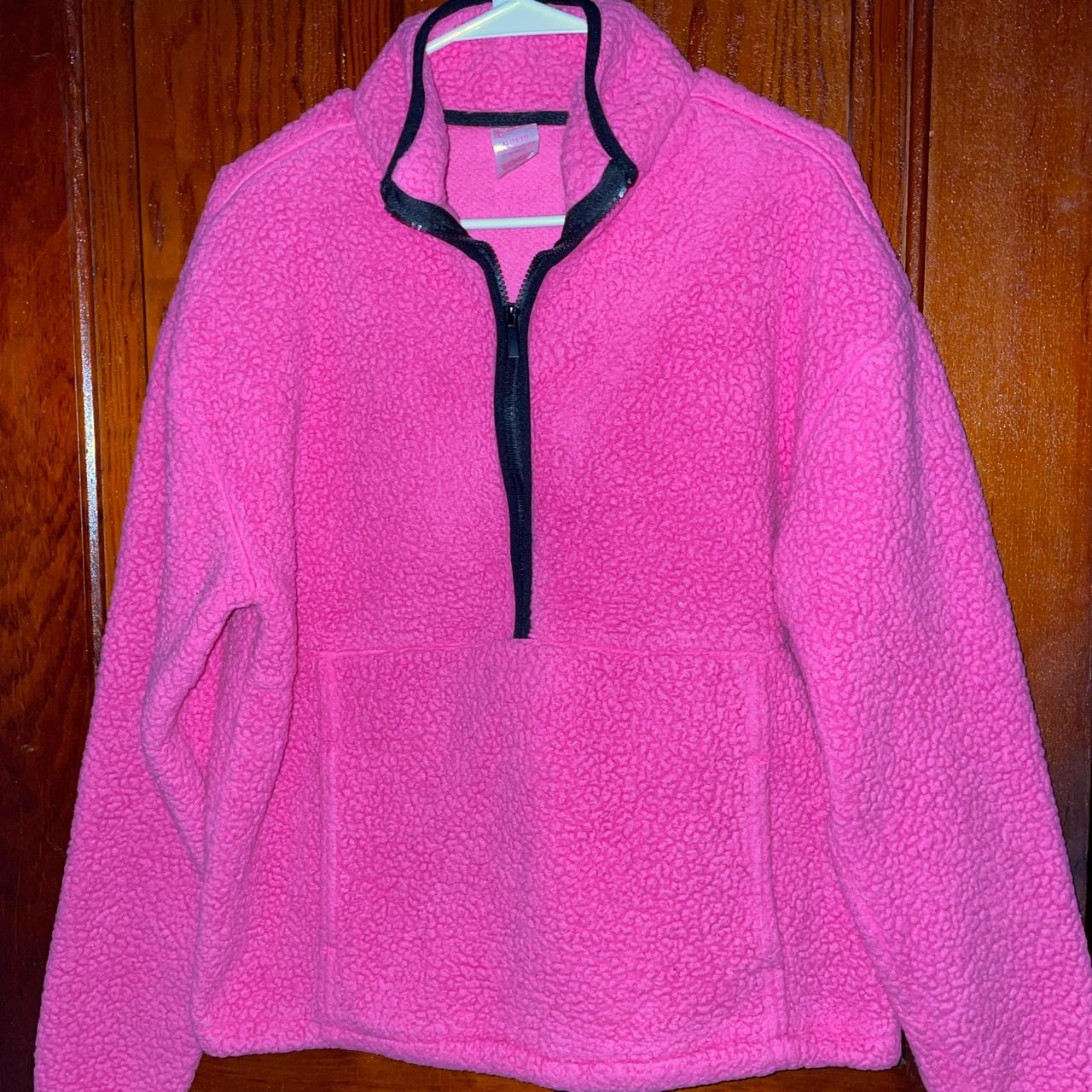 No Boundaries Hot Pink Sherpa Pullover. The size is