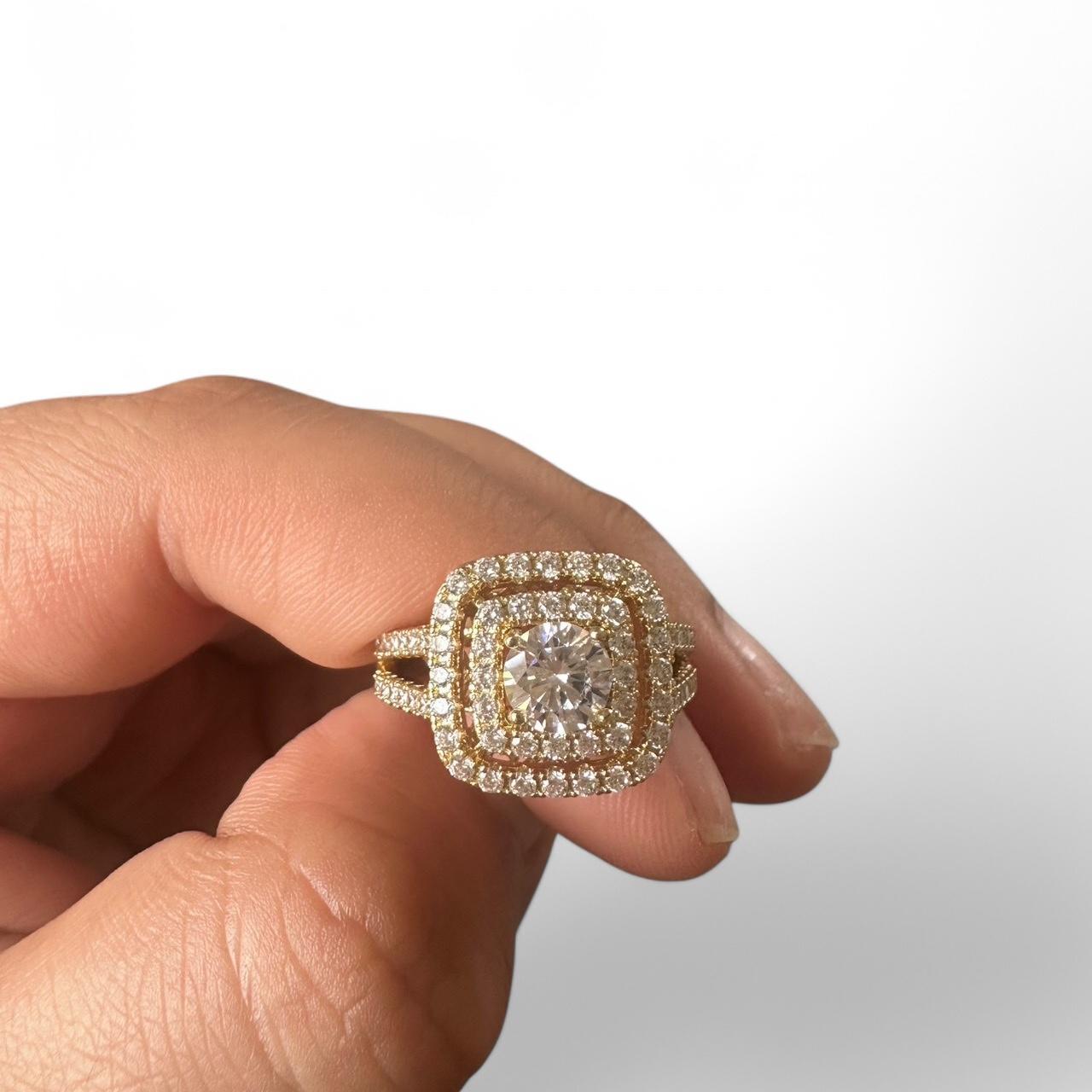 item listed by jnjfinds