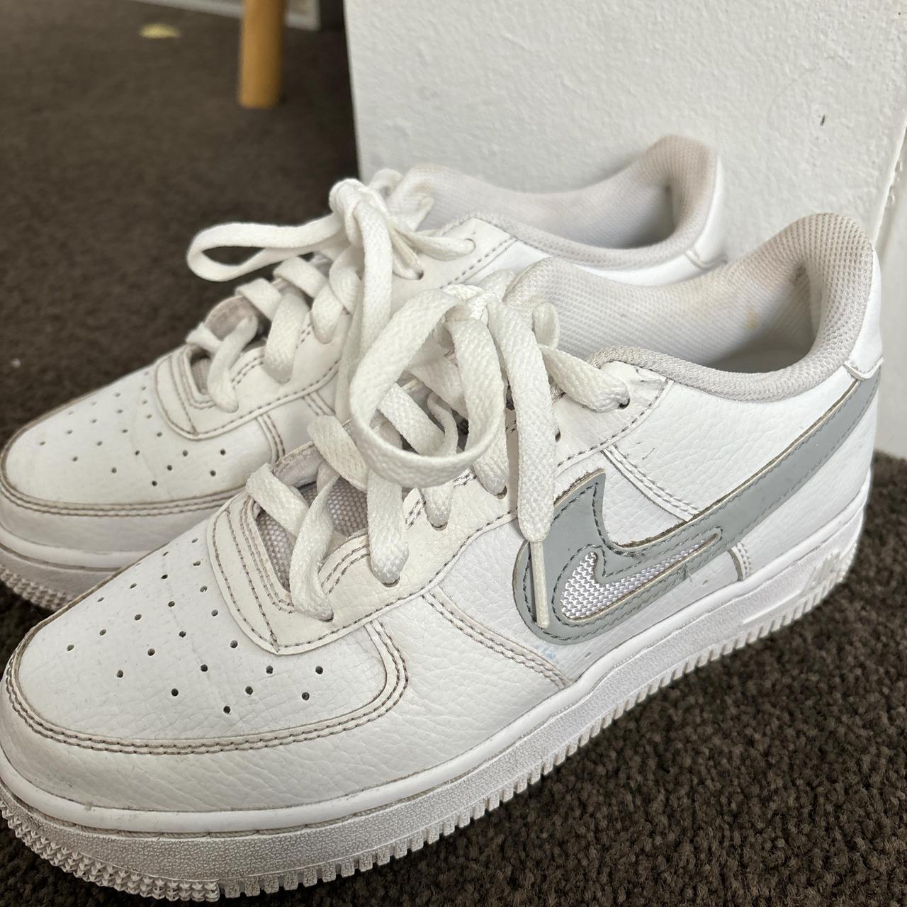 air force 1 with silver tick