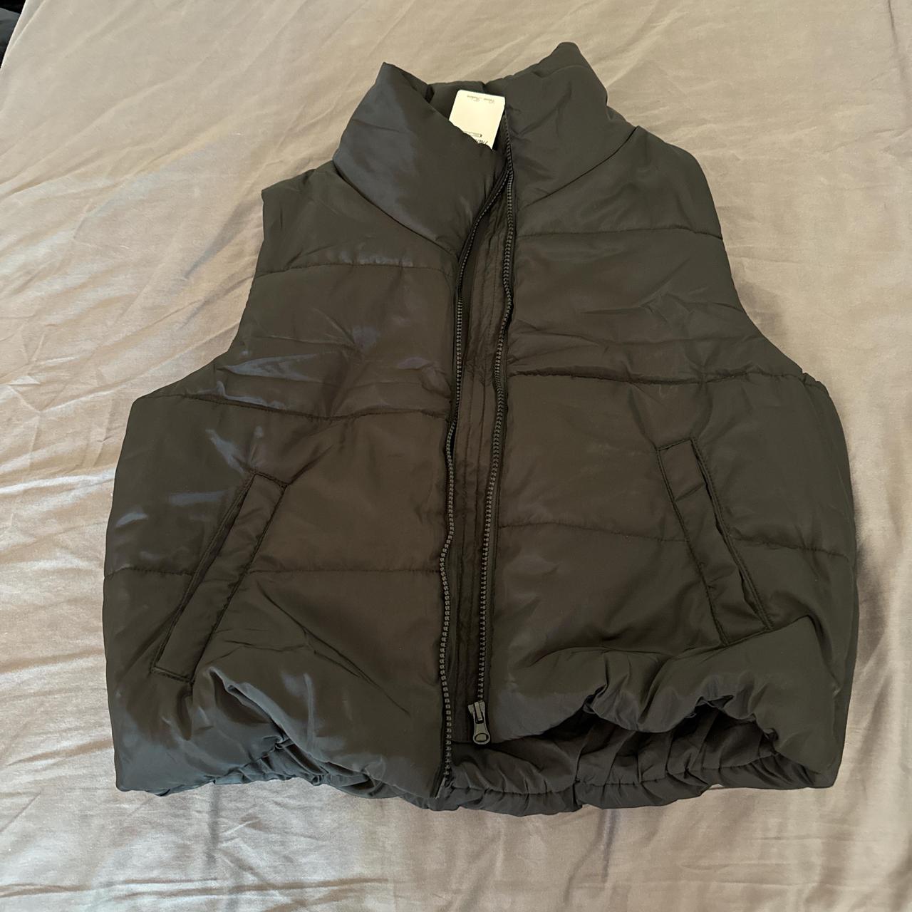 Forever 21 puffer New with tags! Depop