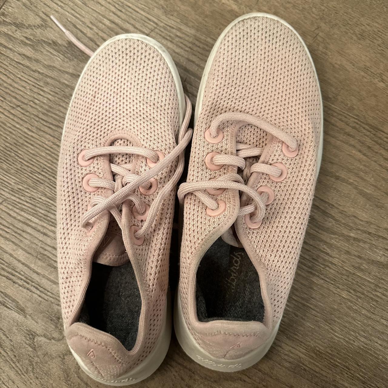 Baby pink allbirds Size 8 Good condition - Depop