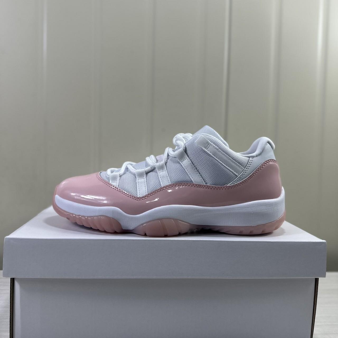 low top jordan 11 pink