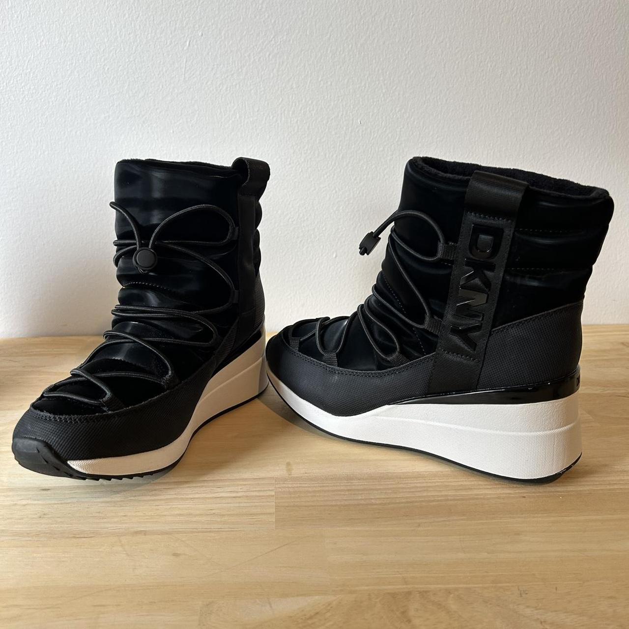DKNY Women's Lace up Boots Black US – NWOT DKNY wedge winter