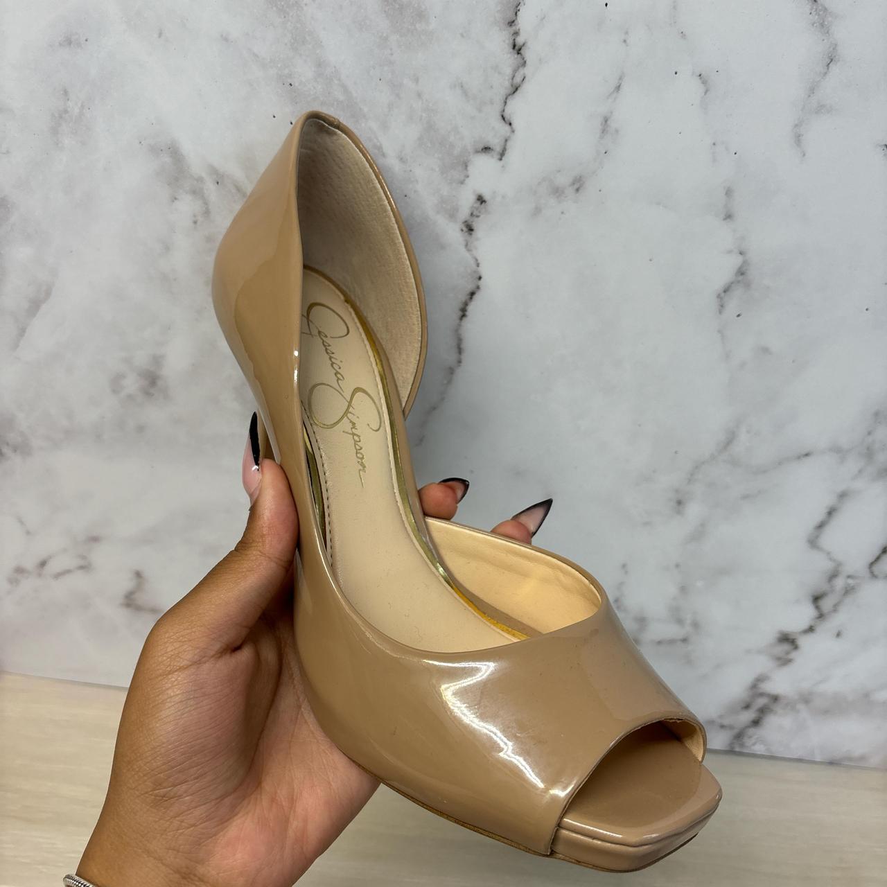 JESSICA SIMPSON*エレガント*ヌーディー*華奢ストラップパンプス JESSICA SIMPSON*エレガント*ヌーディー*華奢ストラップパンプス