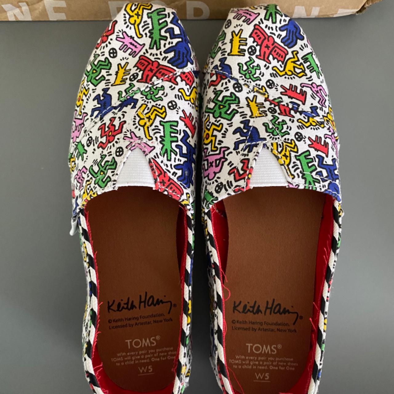 Toms Keith Haring WMS 5 UK 3 some fraying around top. Depop