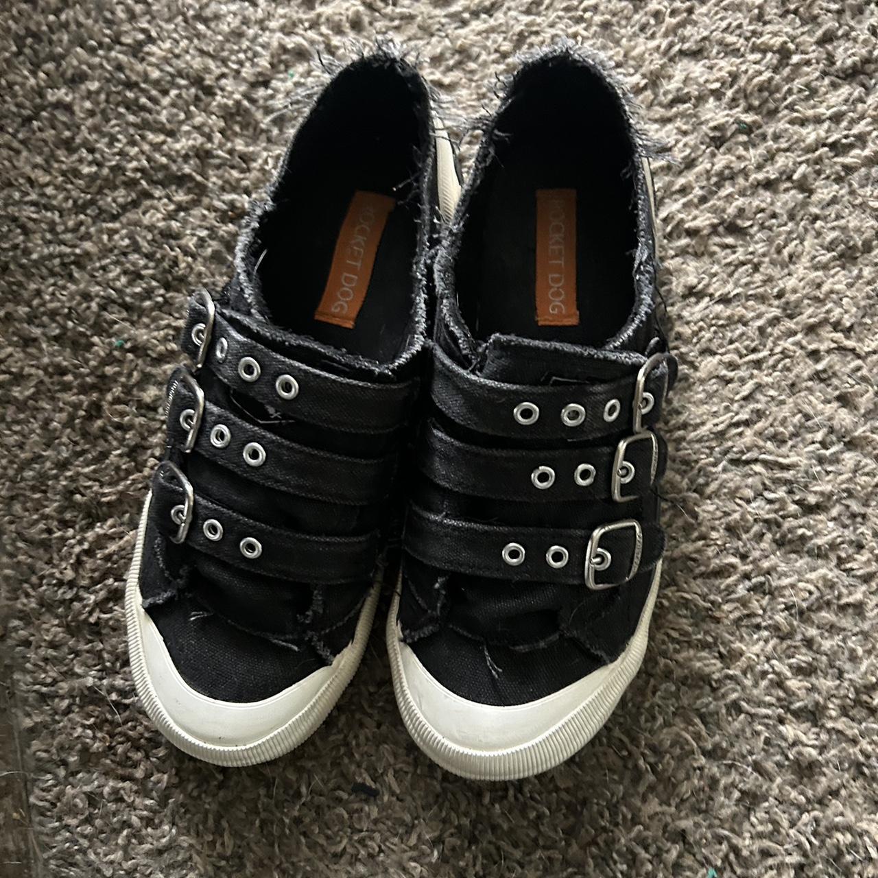 Rocket Dog Women's Black Trainers Depop
