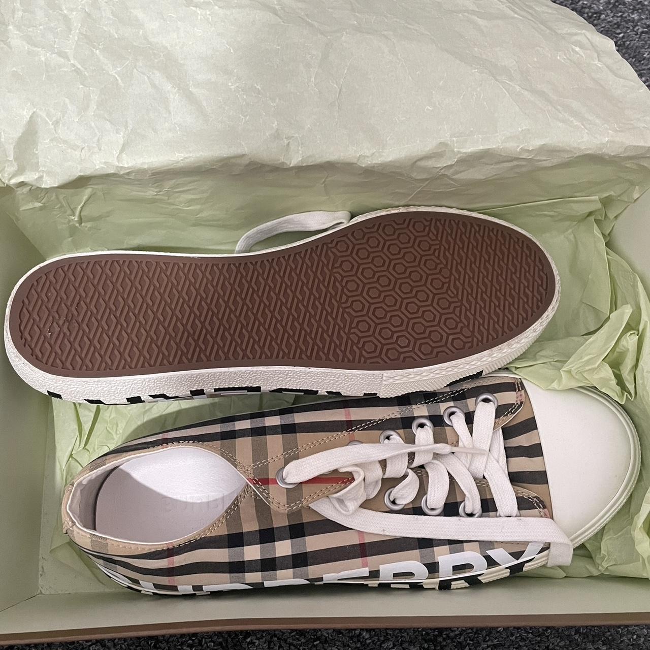 Burberry larkhall sneakers best sale