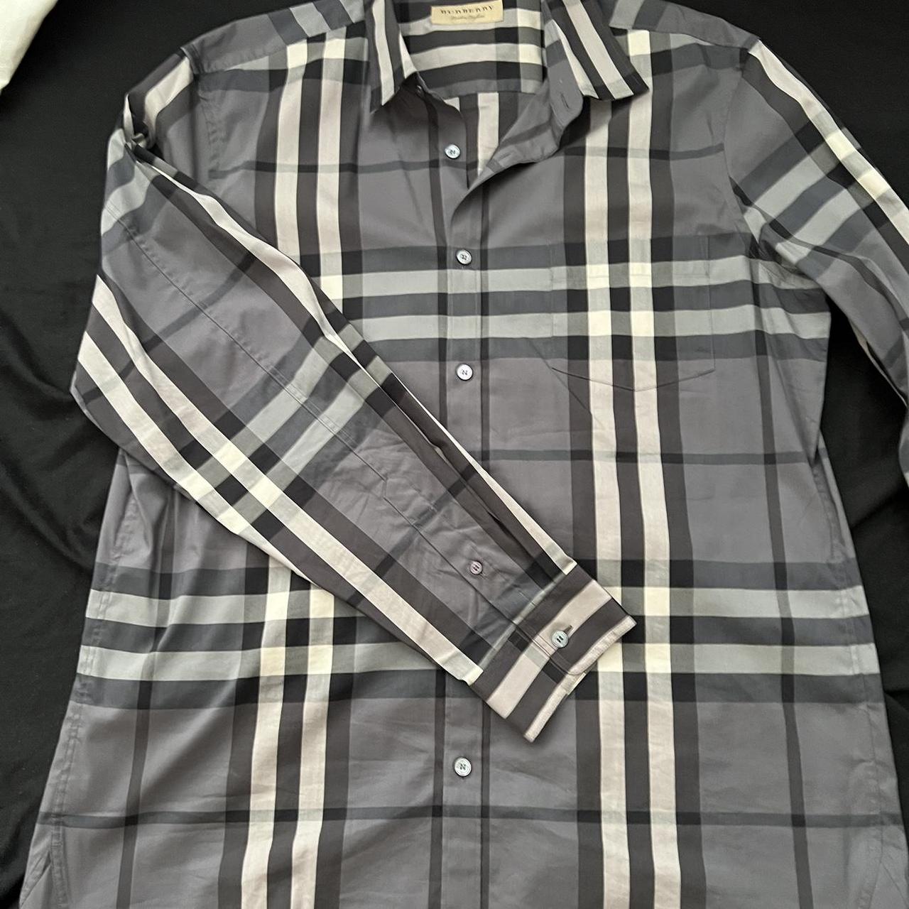 Burberry shirt Authentic Mens XL Worn once in